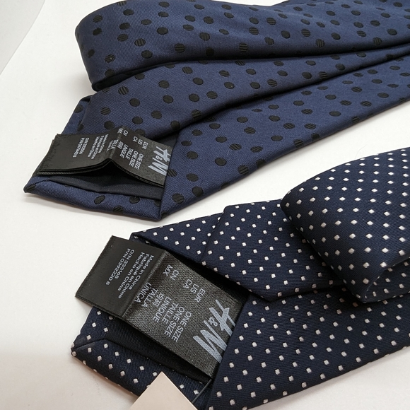 Lot of 2 H&M Slim Ties - Navy - Picture 2 of 3